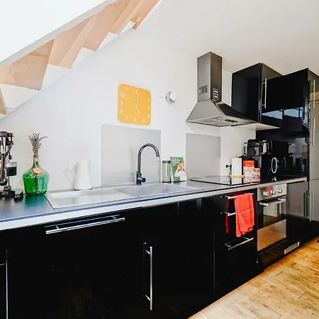 Happy Loft With Coworking & Office Apartment