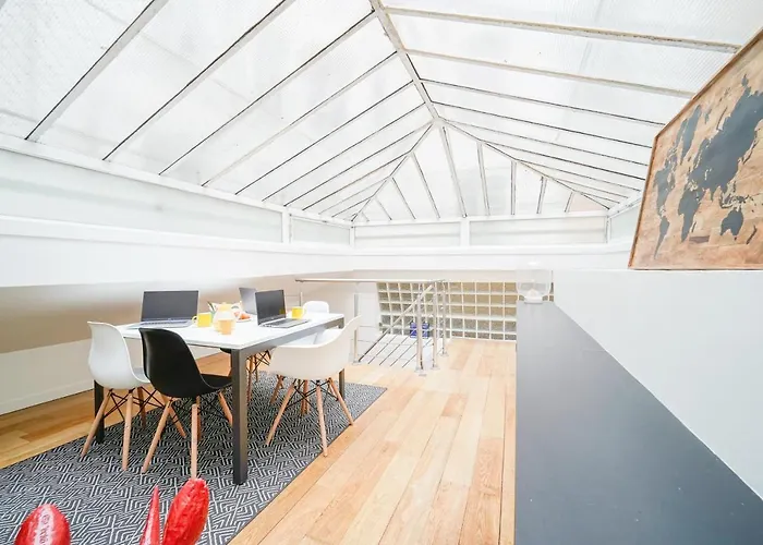 Happy Loft With Coworking & Office Apartment *